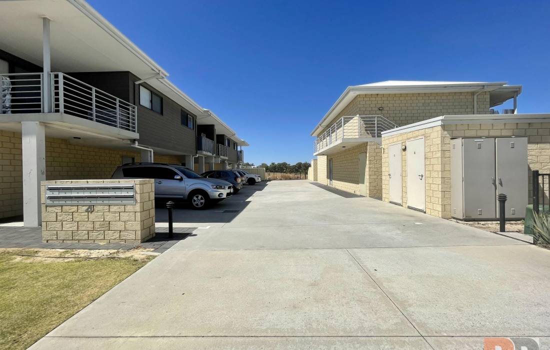 6B/4 Adnata Road, BEELIAR, WA 6164 AUS