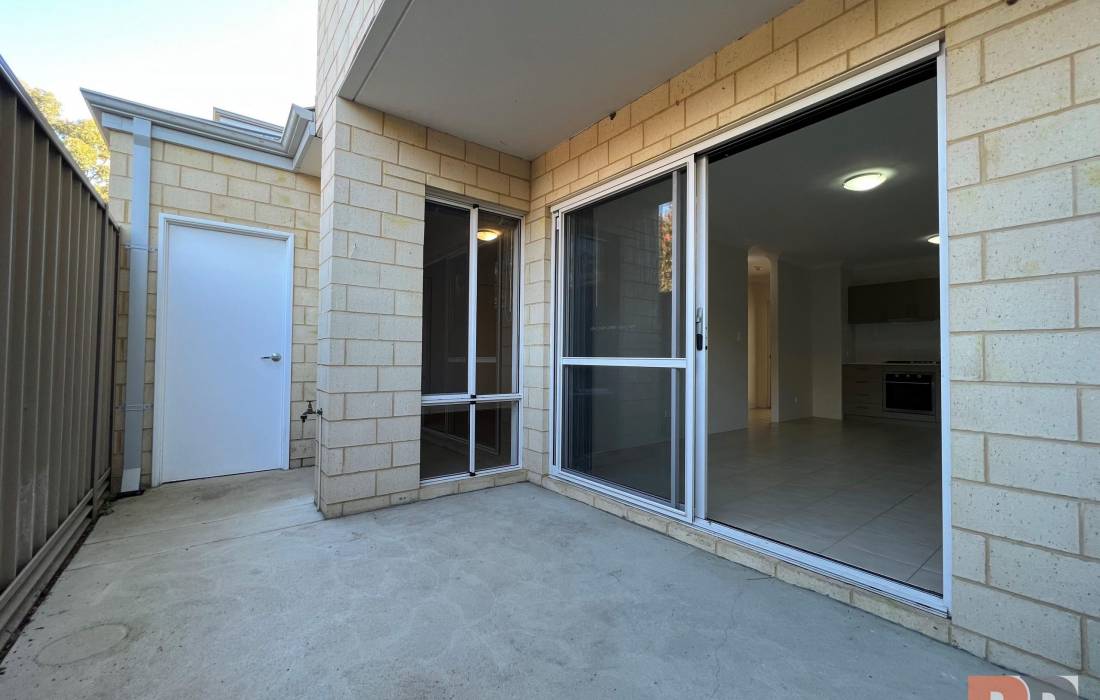 2/38 Lake Street, ROCKINGHAM, WA 6168