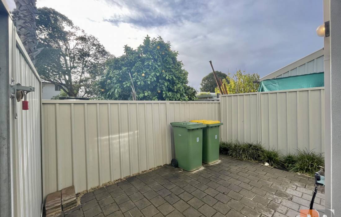 8/77 Surrey Road, RIVERVALE, WA 6103 AUS