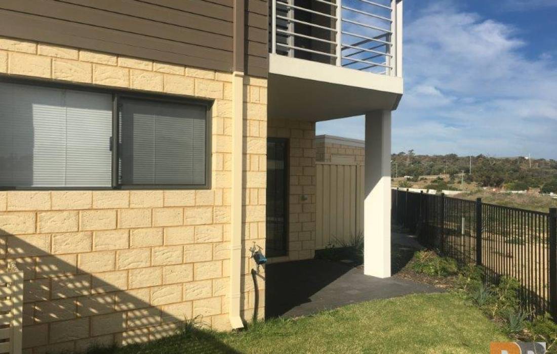 1B/4 Adnata Road, BEELIAR, WA 6164 AUS