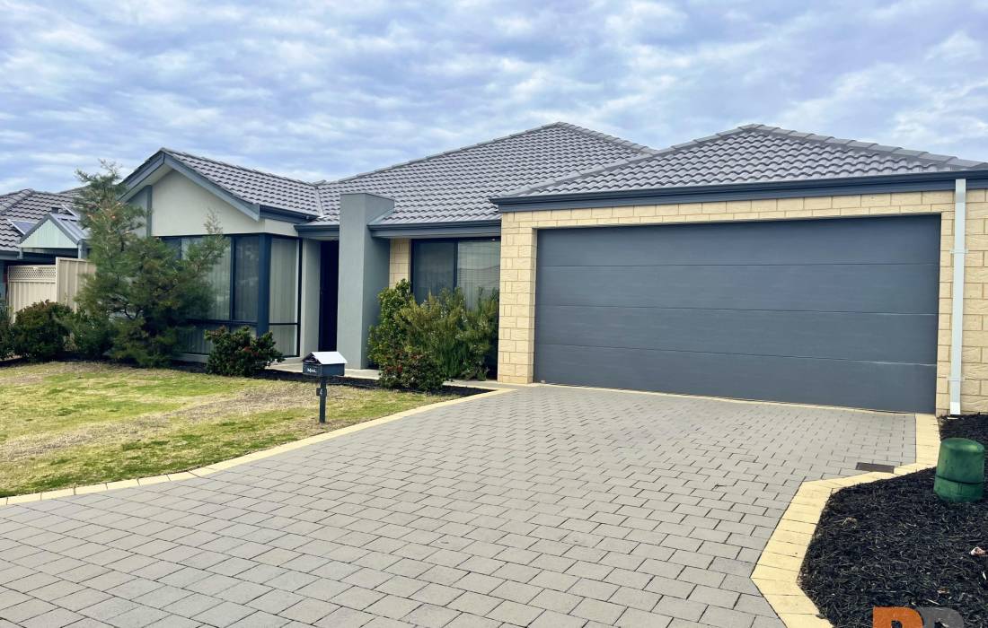 4 Mantua Way, CAVERSHAM, WA 6055 AUS