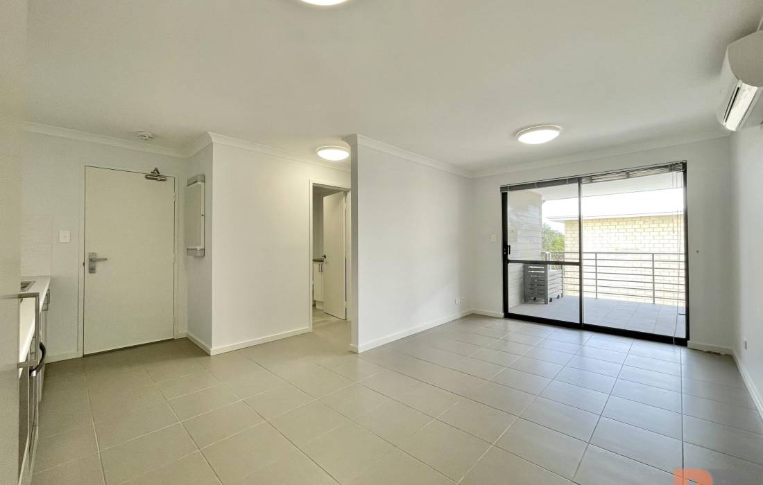 6B/4 Adnata Road, BEELIAR, WA 6164 AUS