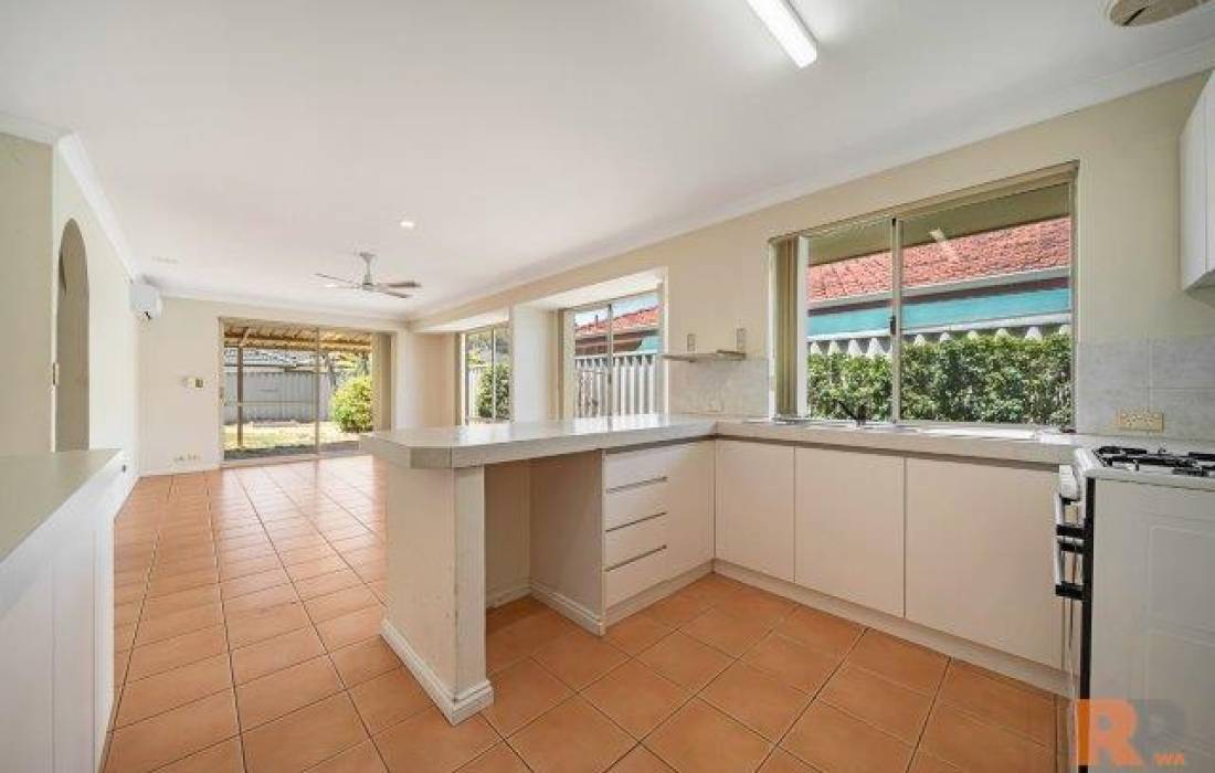 7 Delton Way, ATWELL, WA 6164 Australia